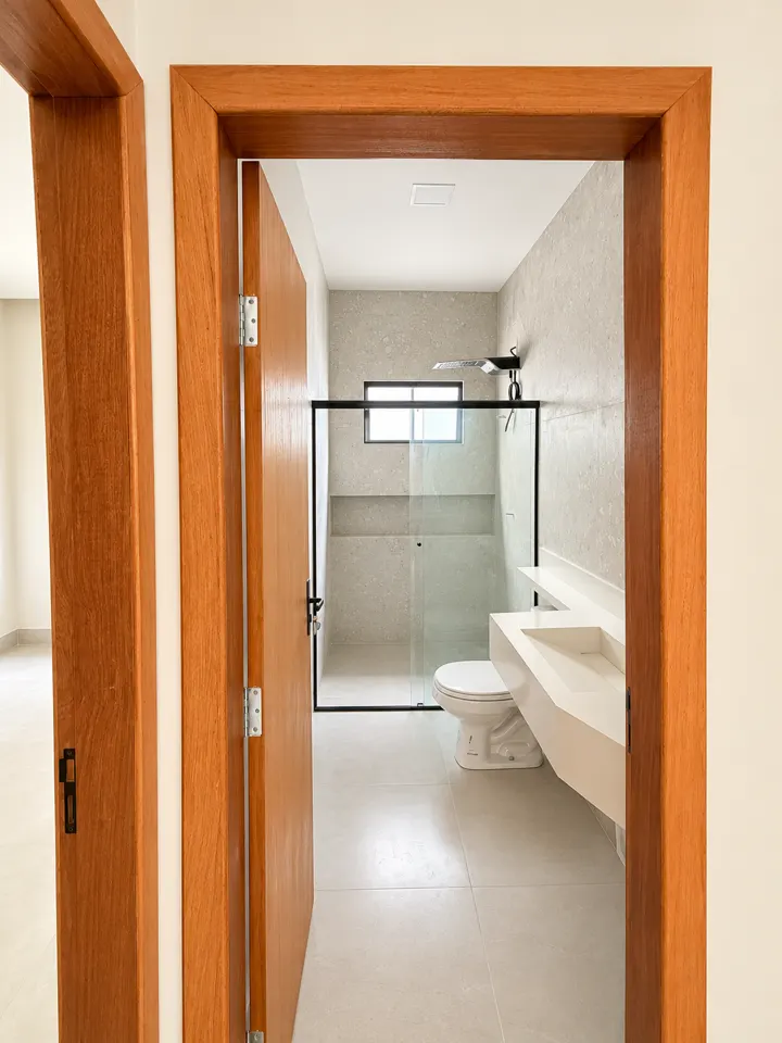 Banheiro social da casa de 137 m²